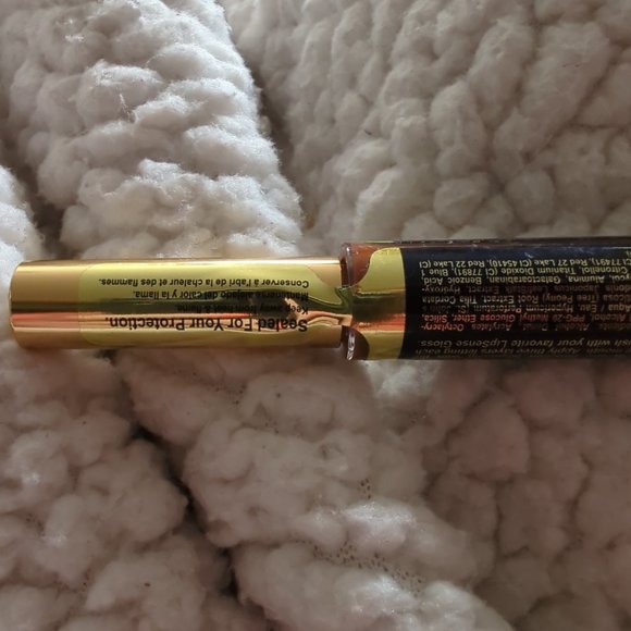 Currant - Picture 3 of 3